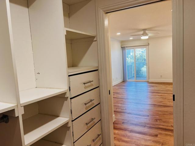 Building Photo - 4587 Cove Dr