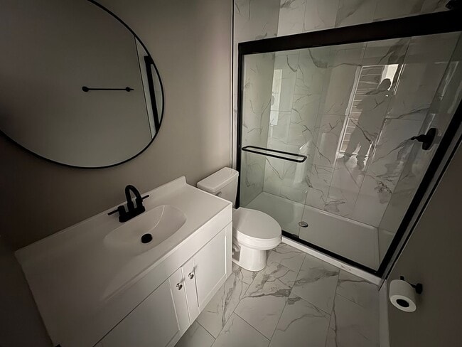 Building Photo - 668 Wager St