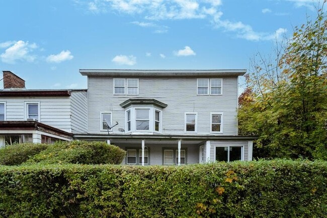 Building Photo - 20 Vandenburgh Ave