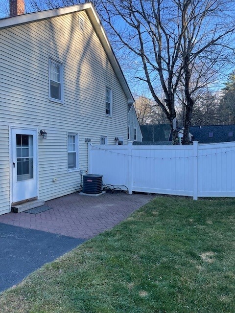 Private Back Patio - 11 Lake St