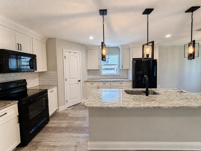 Building Photo - 491 Marker Cove