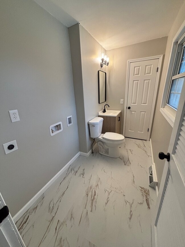 Building Photo - 389 Timrick Pl