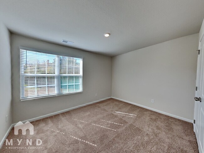 Building Photo - 428 Ivy Bank Dr