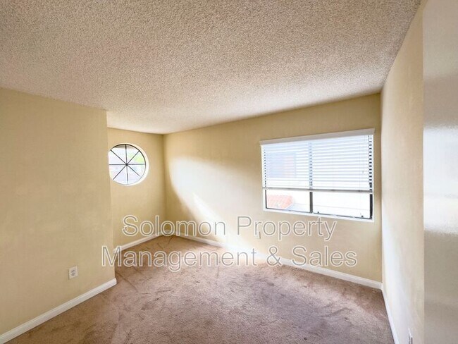 Building Photo - 3516 Landsford Way