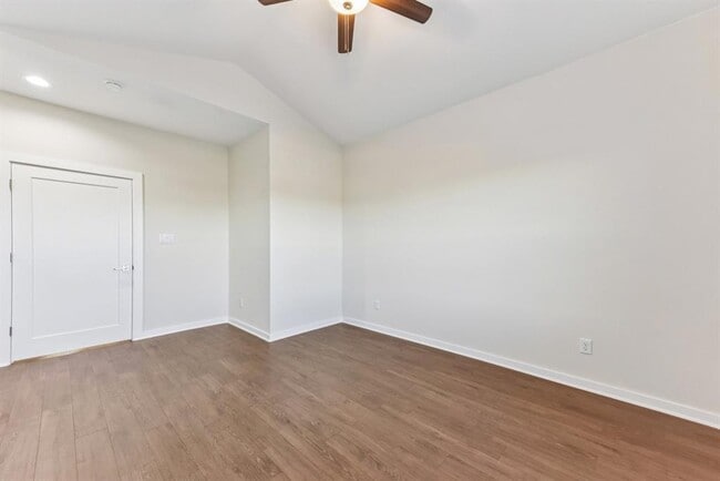 Building Photo - 17012 Marsh Wren Pass