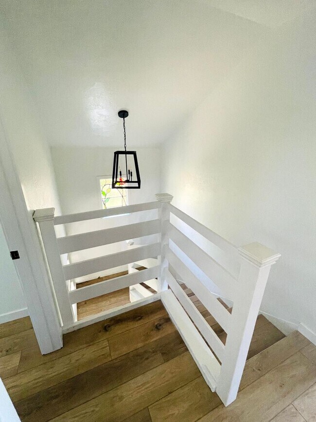 Building Photo - Gorgeous Furnished Canyon Home near beach/pier and downtown in Coastal San Clemente