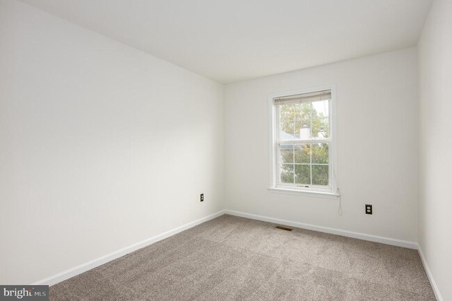 Building Photo - 4406 Lieutenant Lansdale Pl