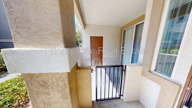 Building Photo - 10766 Sabre Hill Dr
