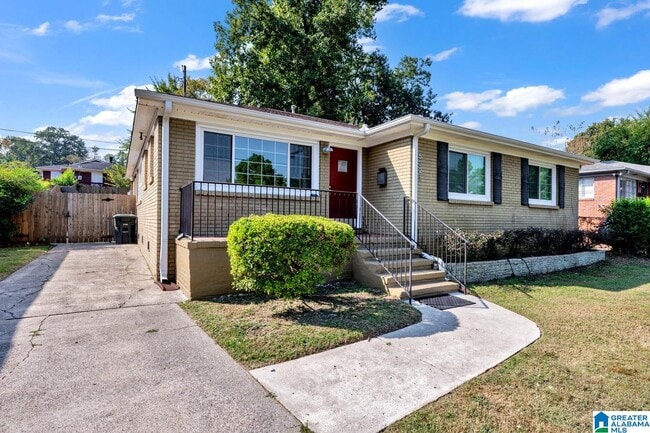 Building Photo - 5321 Crestwood Blvd