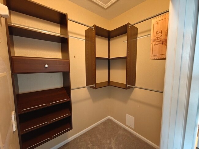 Building Photo - 6214 Stevenson Dr