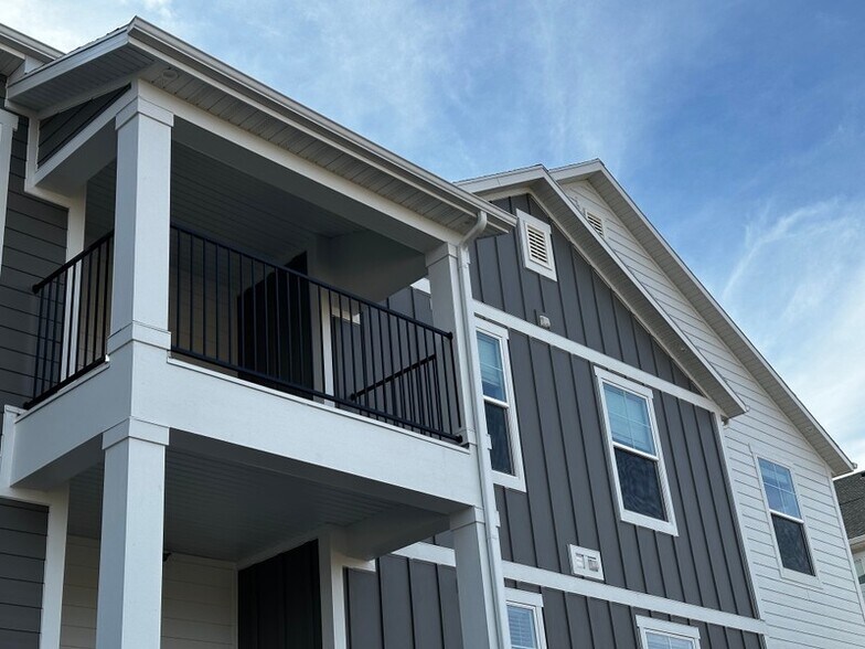 Building Photo - 972 W Spider Grn Wy