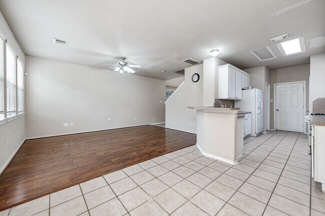 Building Photo - 12415 Oriole Lake Way