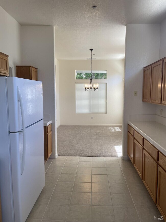 Primary Photo - 201 Spur Ridge Ln