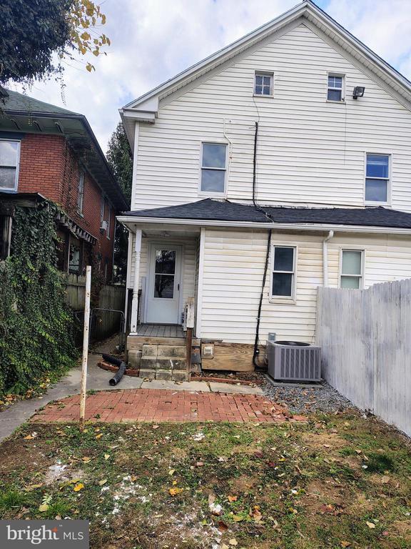 Building Photo - 234 S Illinois Ave