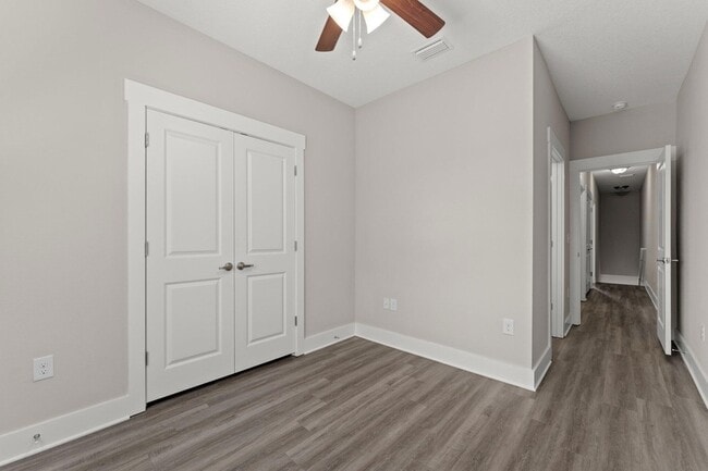 Building Photo - 259 N Sand Palm Rd