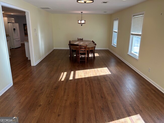 Building Photo - 116 Colonial Dr