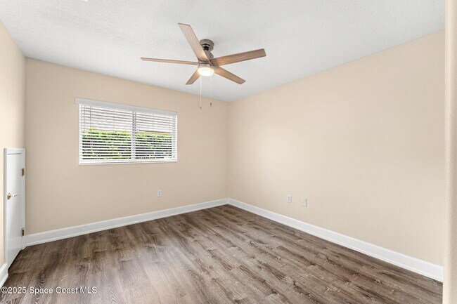 Building Photo - 3650 Chardonnay Dr