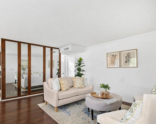 Building Photo - Welcome to this charming, spacious 1-bedro...