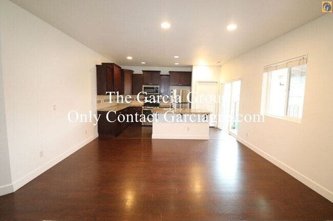 Building Photo - 1129 Lilac St