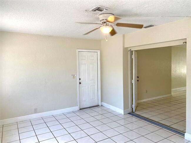 Building Photo - 3770 NE 16th Ave