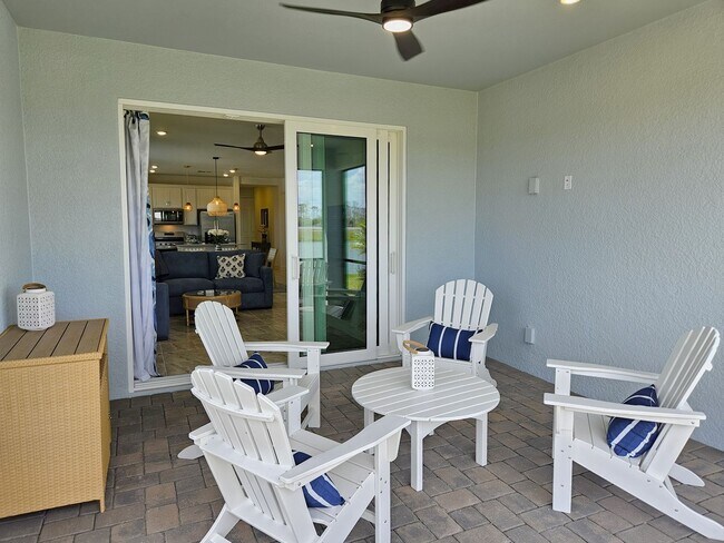 Building Photo - Beautiful Seasonal Englewood Villa- DOG FRIENDLY - new construction with Community Pool! – Locate...