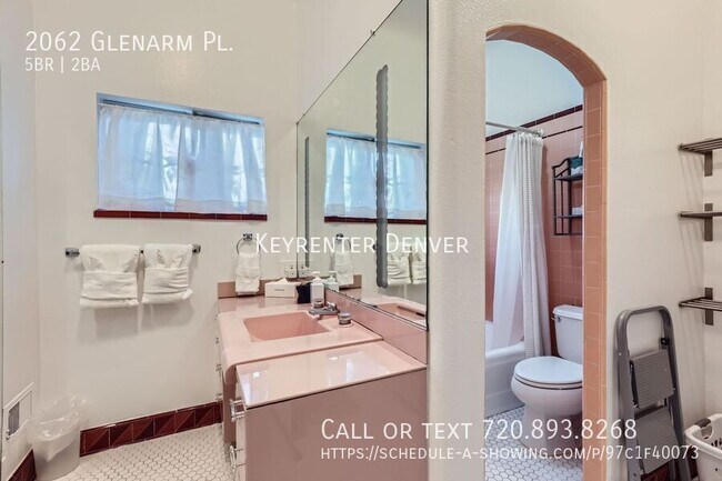 Building Photo - Charming Victorian Home in Downtown Denver...