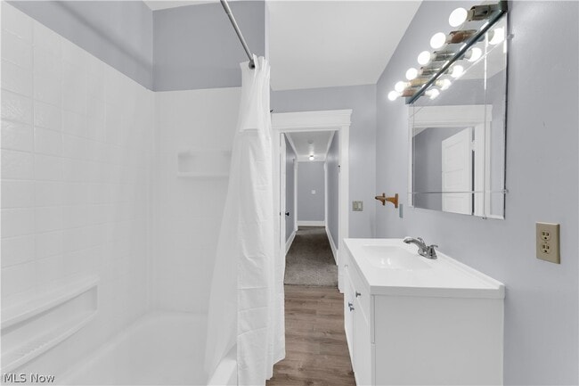 Building Photo - 1026 W Fourth St