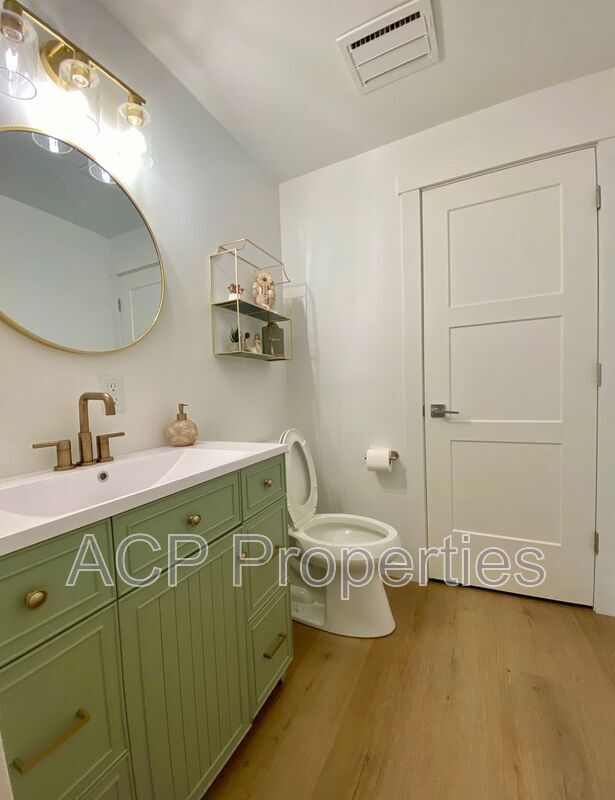 Building Photo - 406 Arrowhead Ln