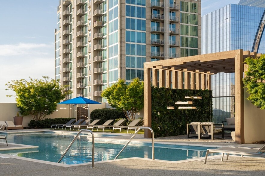 Building Photo - Elora at Buckhead