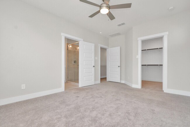 Building Photo - 739 Strawberry Pines Ct