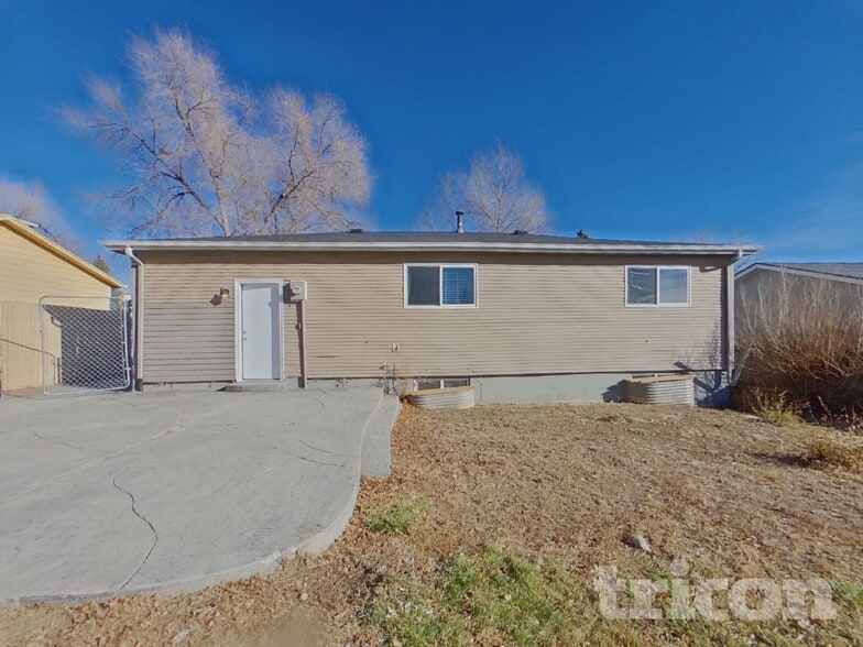 Building Photo - 258 Vehr Dr