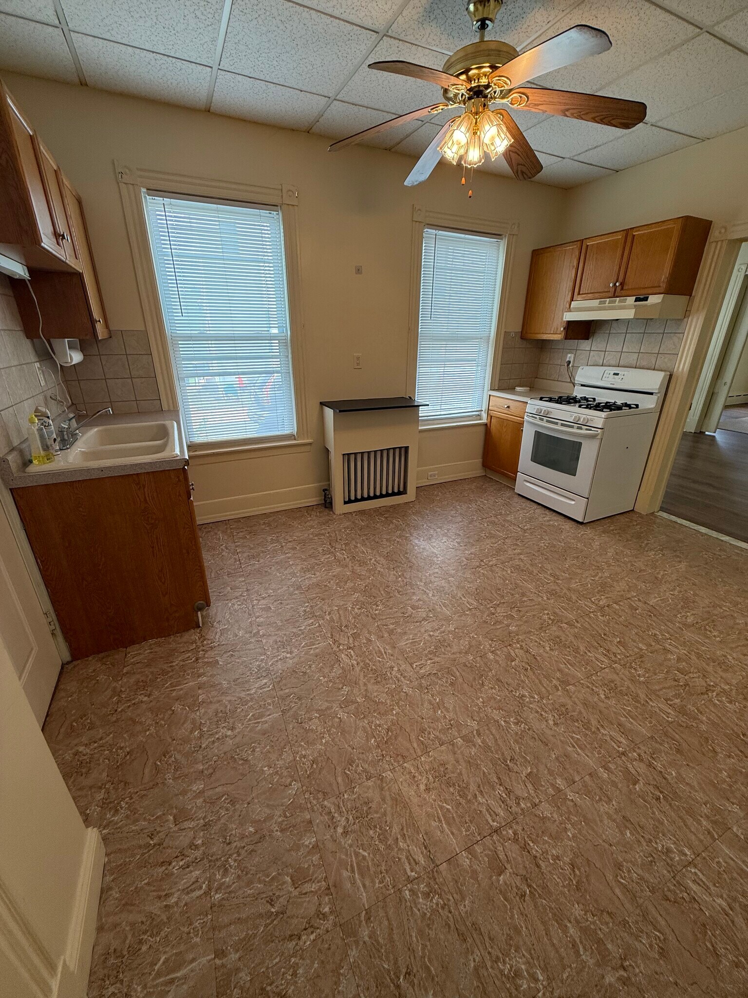 Eat in kitchen with gas stove - 224 E Main St