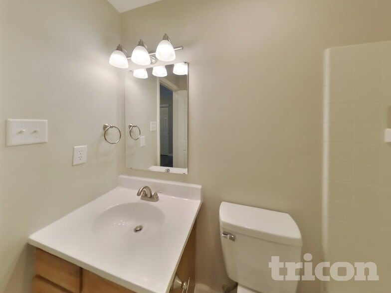 Building Photo - 1712 Beckenbauer Ln