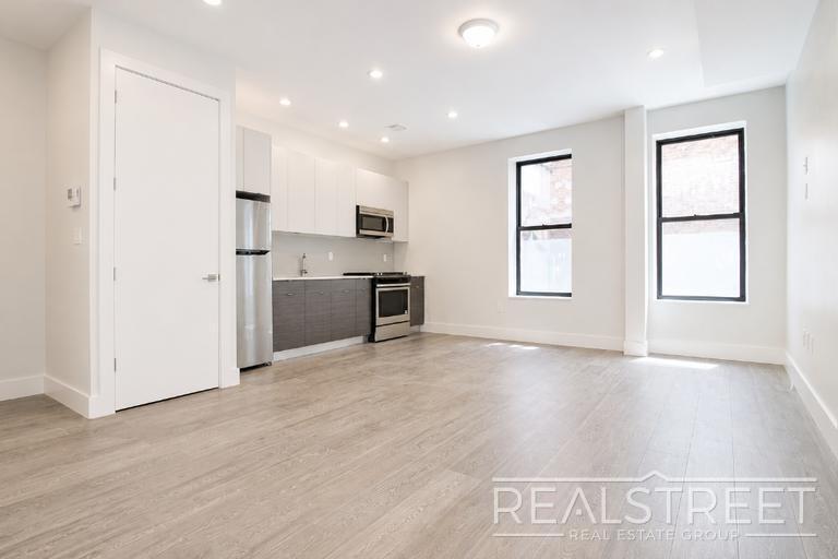 Building Photo - Gorgeous Spacious 3 Bedroom in Prime Crown Heights