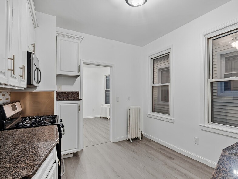 Kitchen - 22 Harrison Ave