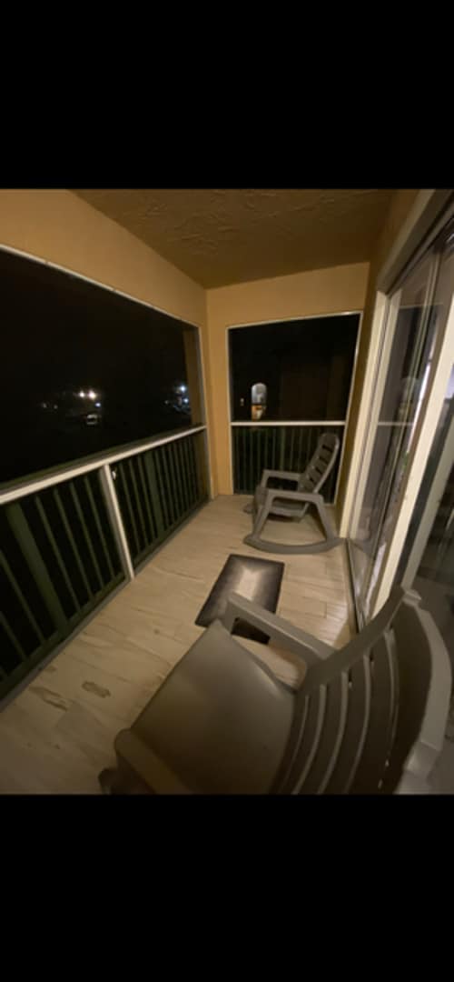 Building Photo - GORGEOUS 1 BEDROOM WITH WATER VIEWS IN POR...