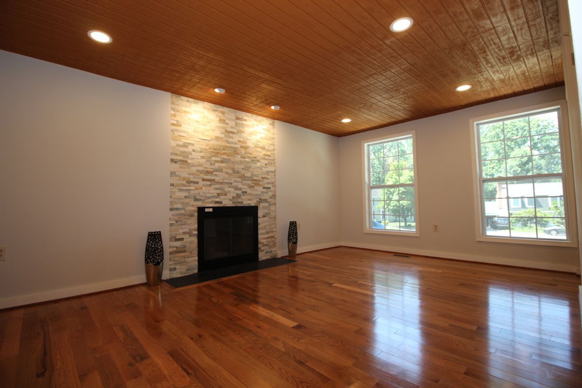 Building Photo - 2283 Dosinia Ct