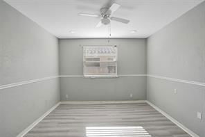 Building Photo - 5977 NW 73rd Ct
