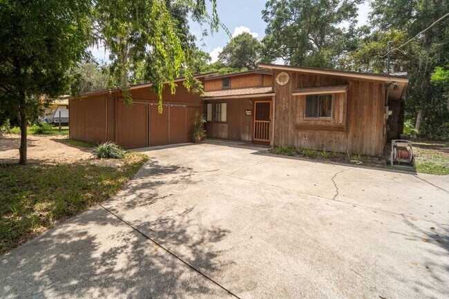 Building Photo - 3/2 Single-Family Shores Home