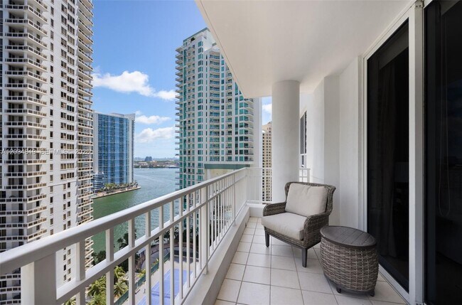 Building Photo - 801 Brickell Key Blvd