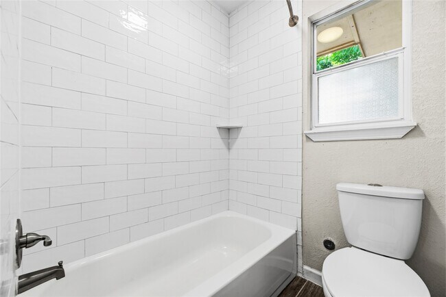 Building Photo - 4513 W 43rd St