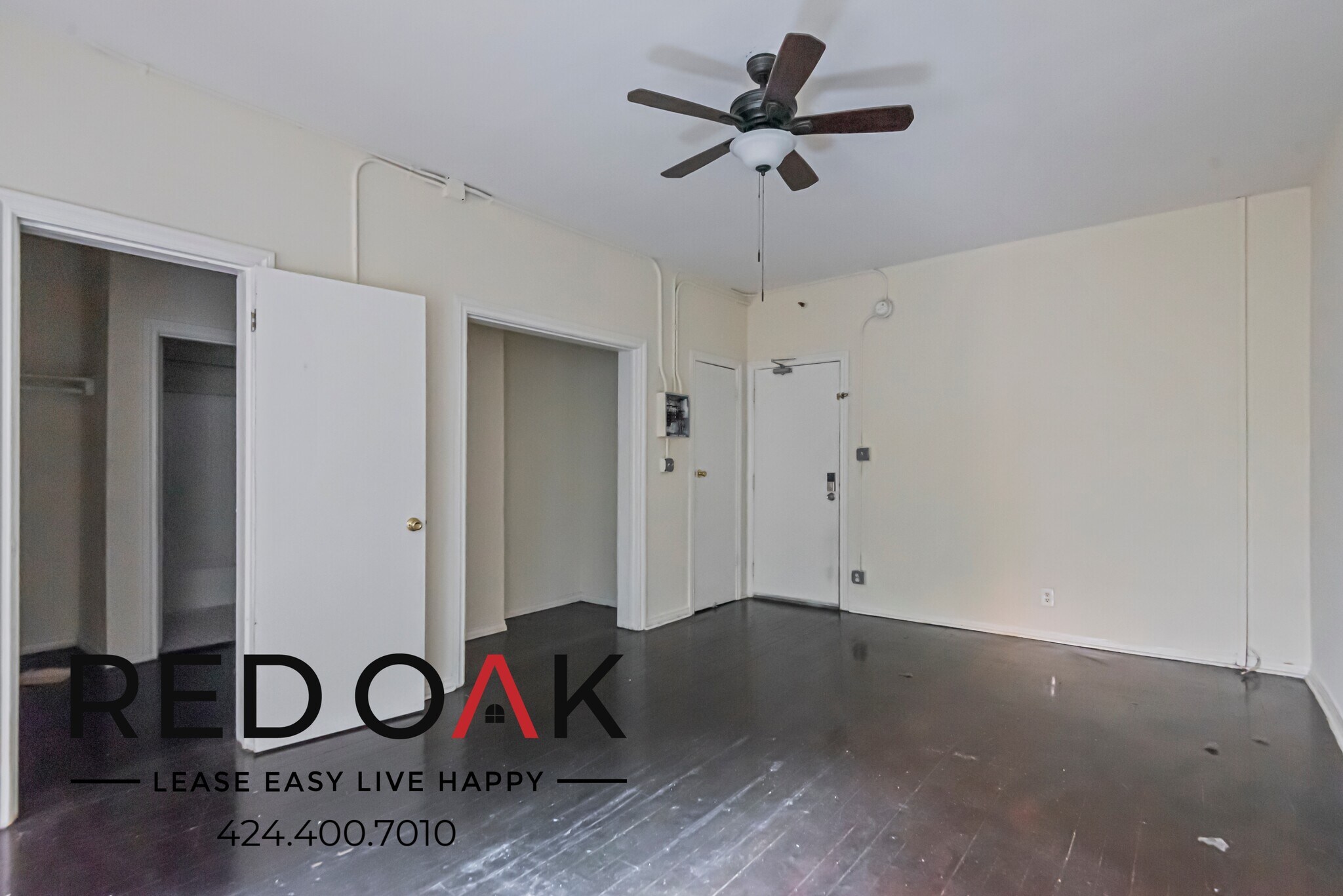 Building Photo - 835 S Oxford Ave