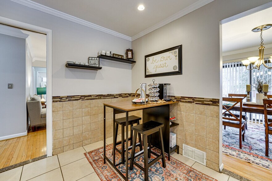 Building Photo - 31730 Coronet Dr
