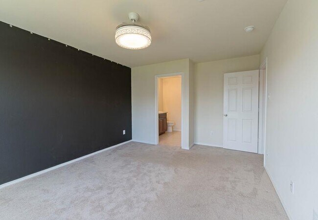 Building Photo - 361 Katie Elder Dr