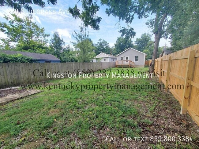 Building Photo - 209 Blue Grass Ave