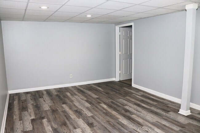 Building Photo - 261 Audrea Ln