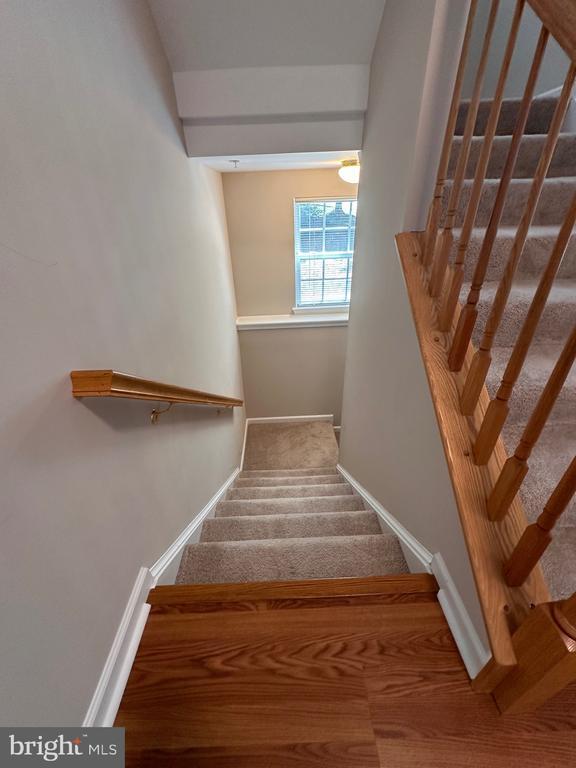 Building Photo - 9400 Birchwood Ct W
