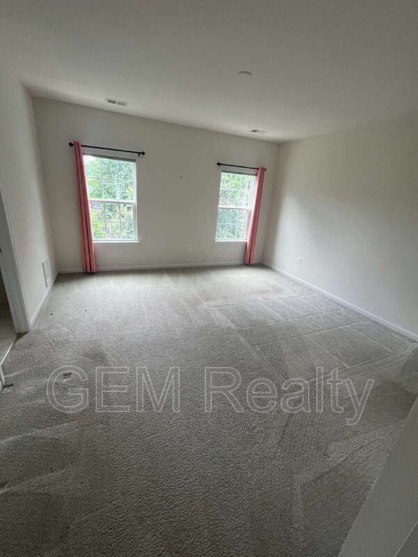 Building Photo - 1642 Dorothy Ln