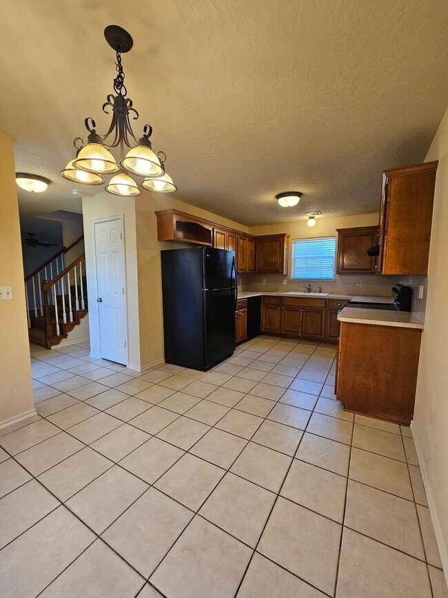 Building Photo - 867 Rambling Oaks Dr
