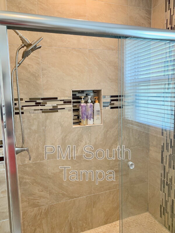 Building Photo - 701 S 26th St